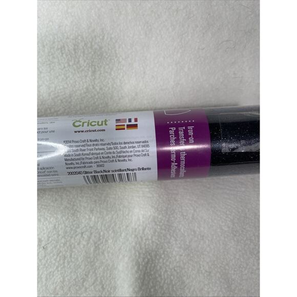 Cricut Iron-On Glitter 12"X19" Black 093573432897 Craft Sheet - Picture 2 of 4